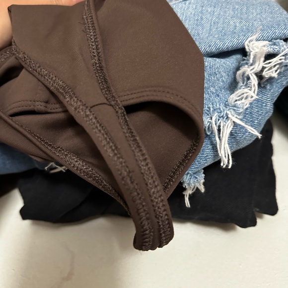 Aritzia Babaton Contour Square neck Bodysuit - Picture 3 of 3